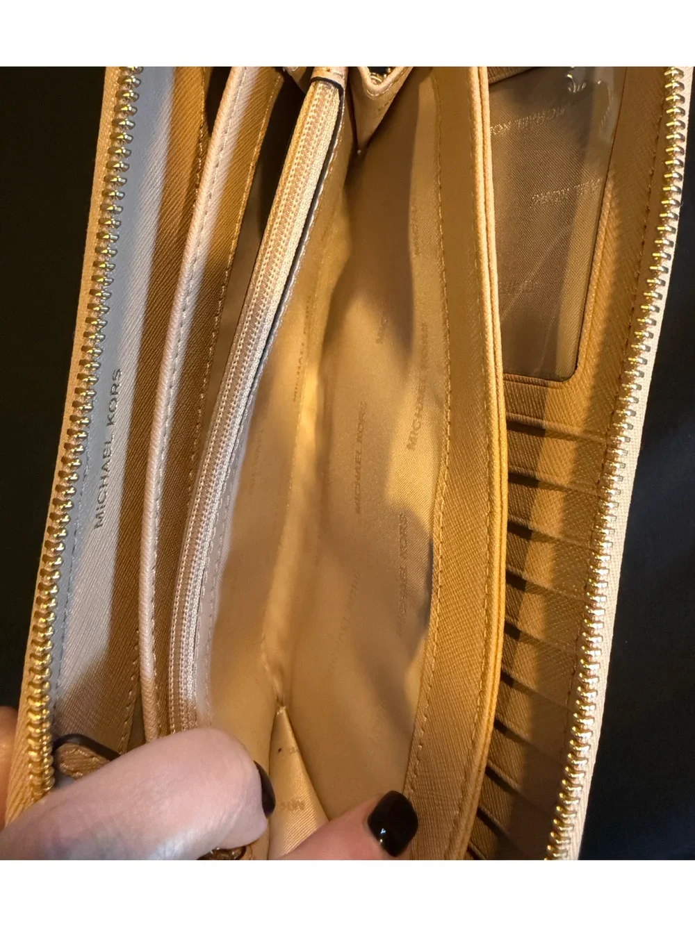 Michael Kors Light Beige Jet Set Continental Wallet